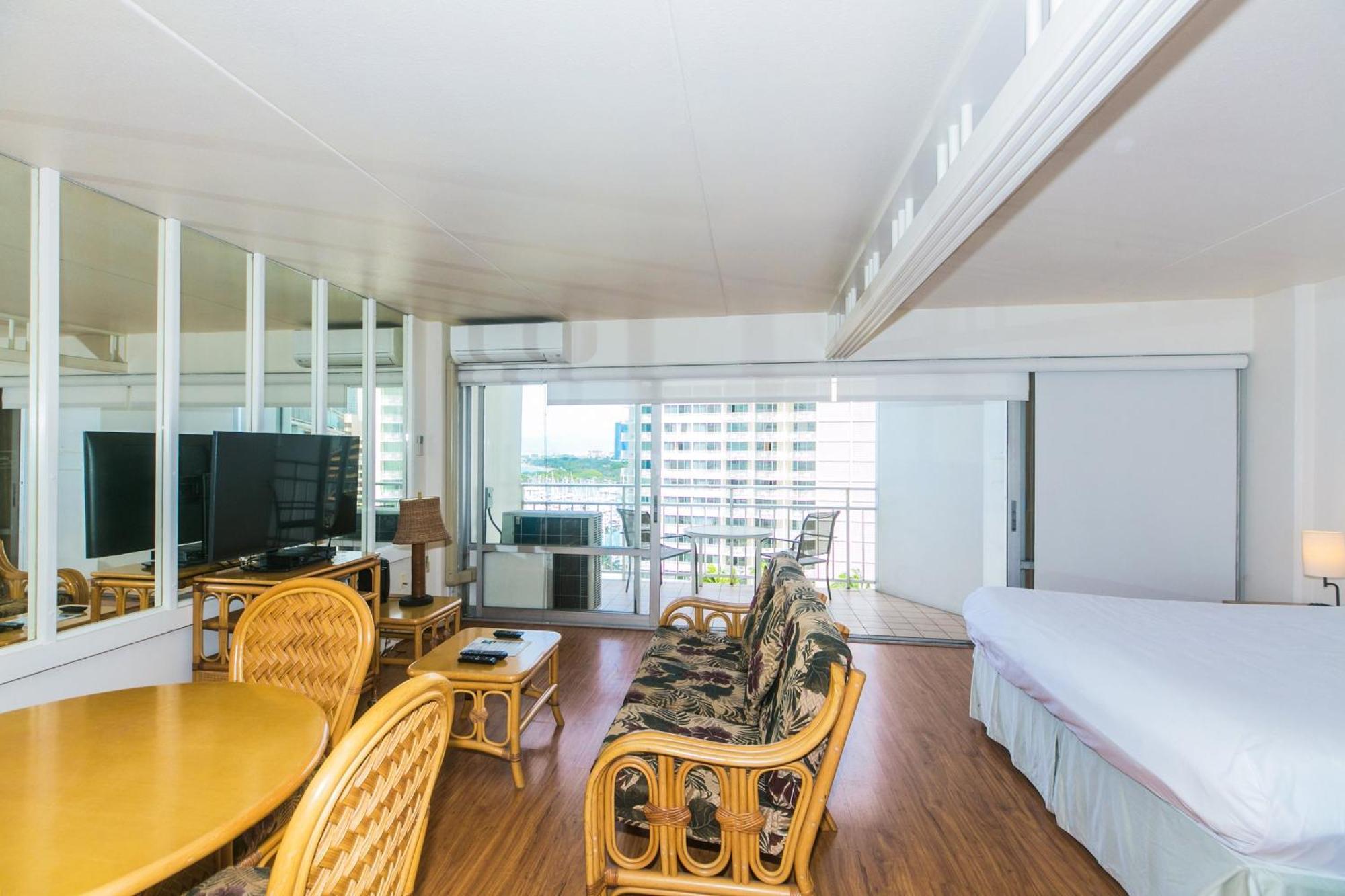 Ferienwohnung Ilikai Tower 1127 Yacht Harbor View 1BR Honolulu Exterior foto